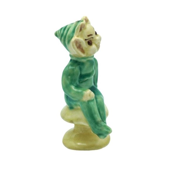 Vintage Pixie Elf Sprite Figurine with Horns Sitting on a Mushroom Living Room - Picture 4 of 6